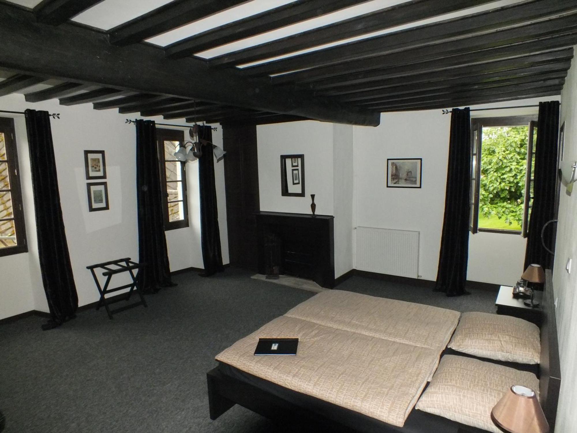 Monein B&B Au Moulin 1771 الغرفة الصورة
